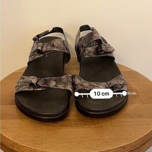 Aravon Sandals Womens Size 11 B Style WSP02GC Brown Black Snake Skin New Balance